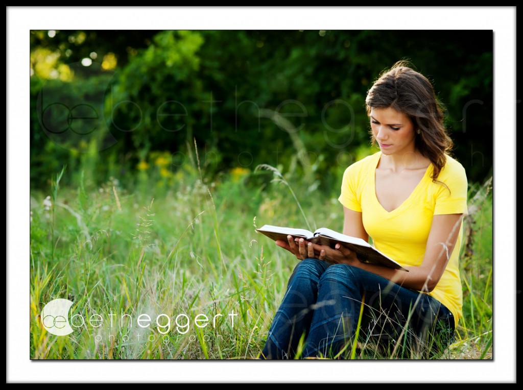L'Anse Creuse Senior Portraits L'Anse Creuse Senior Portraits field portraits